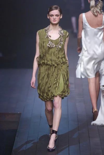 Look 37